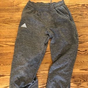 Gray barely worn adidas sweatshirt size M